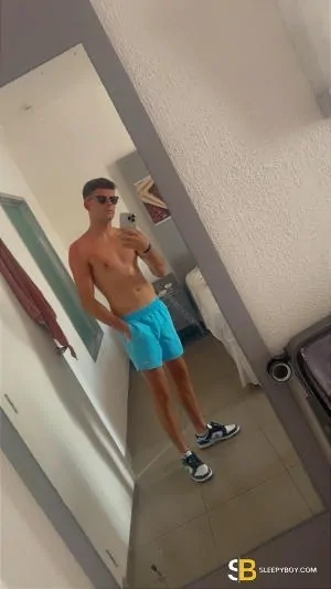 Bisexual Escort Mike 28yr - licking