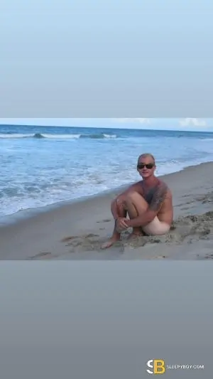 Gay Escort M; Mpb 30yr - role