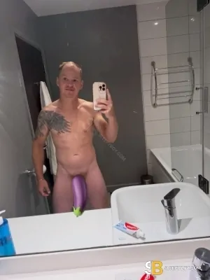 Gay Escort M; Mpb 30yr - role