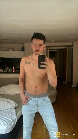Bisexual Escort Andrew 26yr - always safe sex