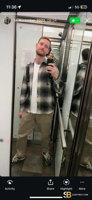 Gay Escort Oliver 28yr - licking