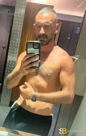 Gay Escort Paul 39yr - double penetration