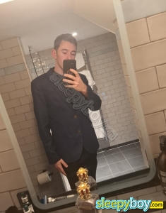 male rent boy Lincoln Owen