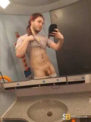 Bisexual Escort Eros 23yr - licking