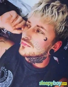 transgender (FTM) clit Nottingham Brody