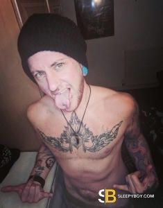 transgender (FTM) rent boy Nottingham Brody