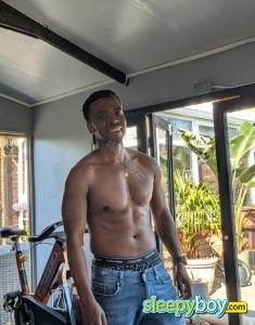 male escort Manchester Pocketmanhungmix3d