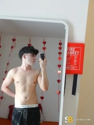 Bisexual Escort John 19yr - dirty talk