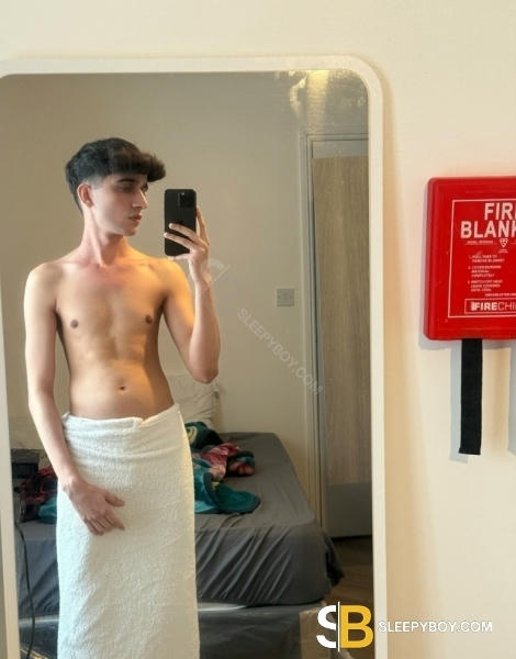 male rent boy London Twink Top