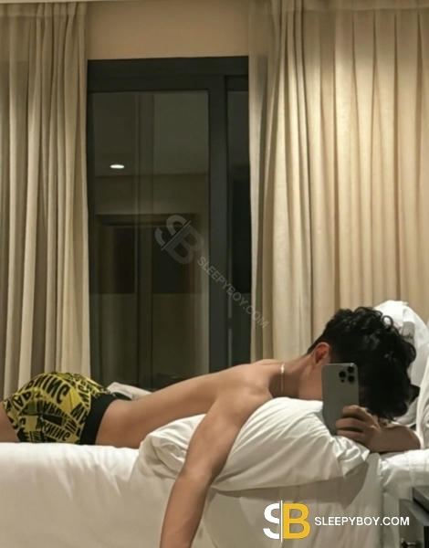 male rent boy London John Xl