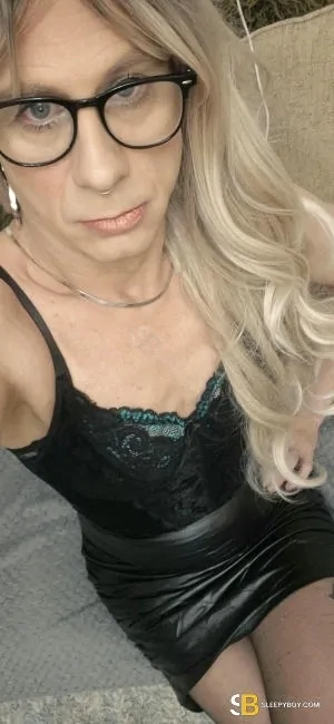 Gay Escort Hale 45yr - trios