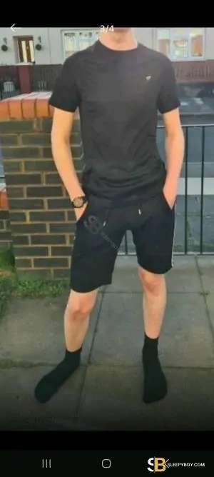 Gay Escort S 22yr - role
