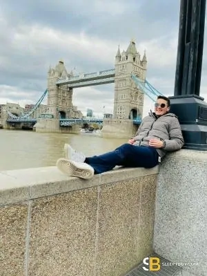 Bisexual Escort Theodore 33yr - licking