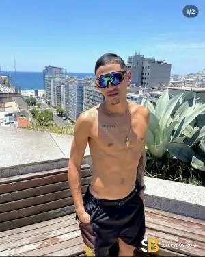 Bisexual Escort Derick 23yr - role