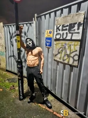 Gay Escort Lance 36yr - double penetration