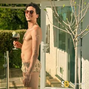 Gay Escort Eros 24yr - trios