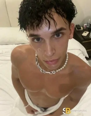 Gay Escort Kian 22yr - rimming