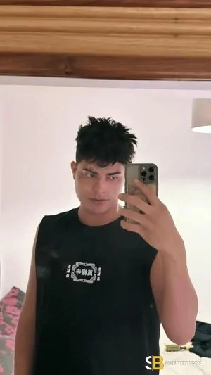 Bisexual Escort Caio 23yr - licking