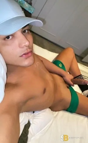 Bisexual Escort William 23yr - licking