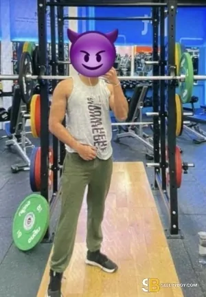 Bisexual Escort Jay 28yr - gangbang