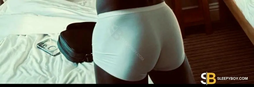 Gay Escort Mikky 27yr - licking