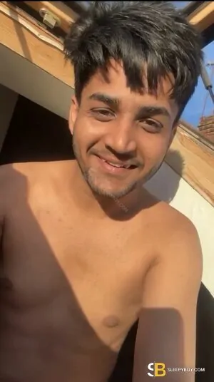 Bisexual Escort Reza 23yr - double penetration