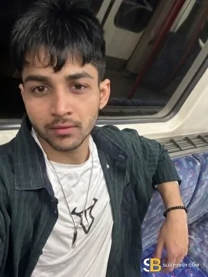 Bisexual Escort Reza 23yr - double penetration
