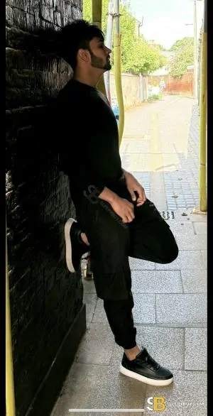 Bisexual Escort Reza 24yr - double penetration