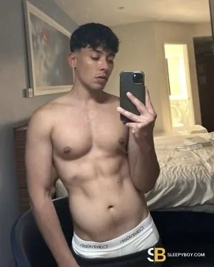 Gay Escort Tav 27yr - role