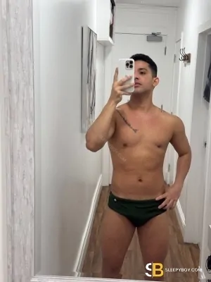 Bisexual Escort Tony 24yr - role