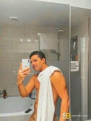 Bisexual Escort Leo 30yr - sucking