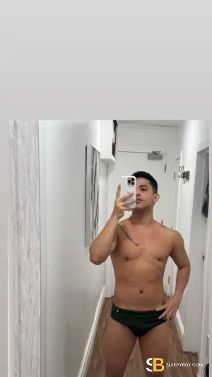 Bisexual Escort Tony 24yr - role