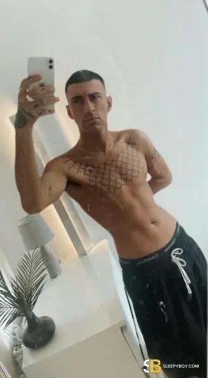 Bisexual Escort Cj- Xl Brit Meet 27yr - double penetration