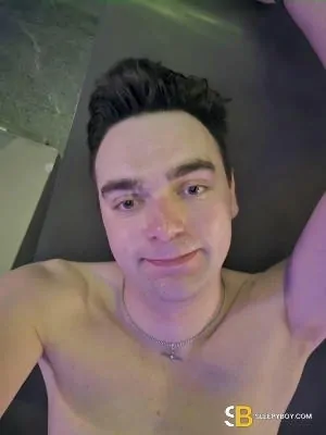 Gay Escort Zak 30yr - gangbang