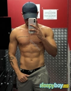 male escort London Rennatoxl
