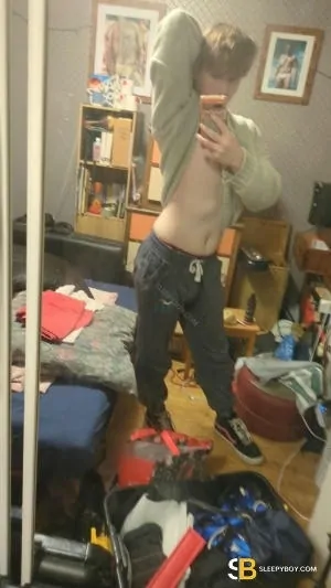 Gay Escort Ryan 20yr - role