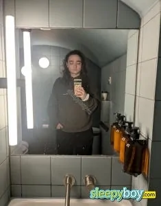 transgender (FTM) rent boy London Ezra