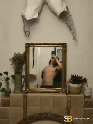 Bisexual Escort Ezra 24yr - licking