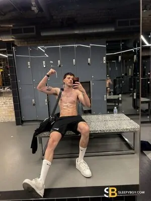 Bisexual Escort Tony 24yr - massage