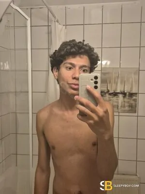 Gay Escort Imo 23yr - exhibitionist