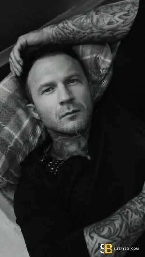 Bisexual Escort Ralph 34yr - rimming