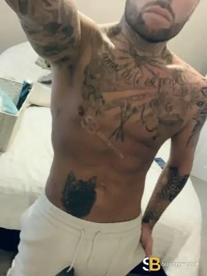 Gay Escort Ethan Ryan 38yr - blowjob