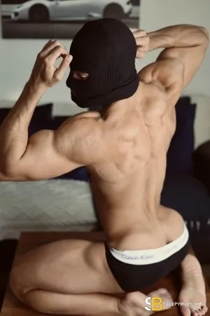 Bisexual Escort Fabiano 28yr - role