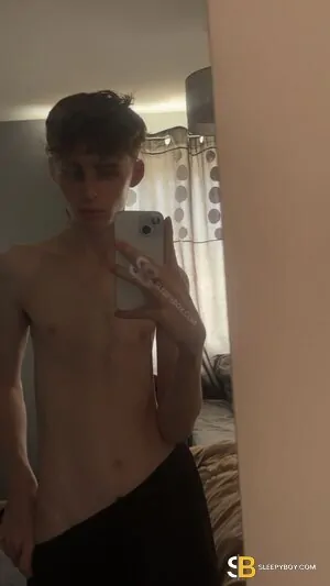 Gay Escort Liam 20yr - double penetration
