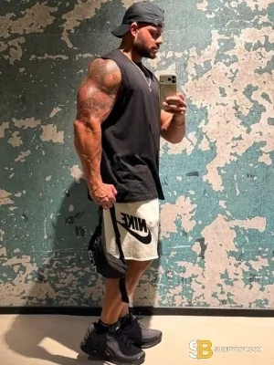 Gay Escort Bruno Top Boy 26yr - sucking