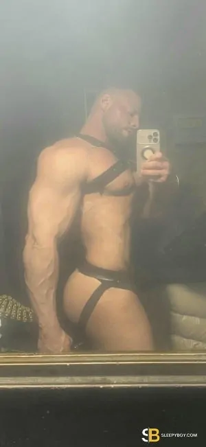 Gay Escort Clauditorrony 27yr - sucking