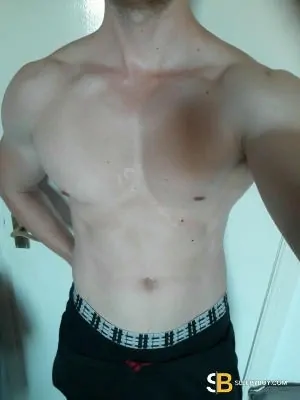 Bisexual Escort Damien 33yr - licking