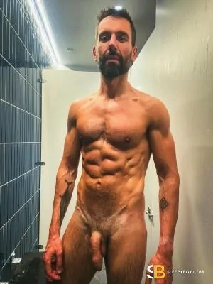 Gay Escort Sergio 45yr - groups