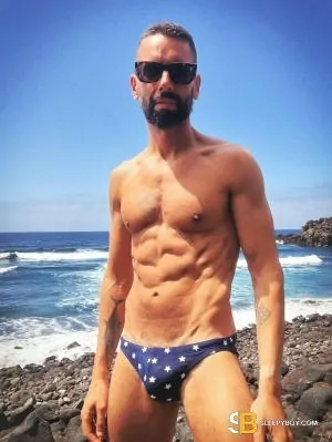 Gay Escort Sergio 45yr - double penetration