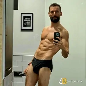 Gay Escort Sergio 45yr - role